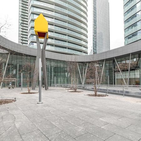 Executive Corner Suite With Panoramic View Toronto Exterior photo