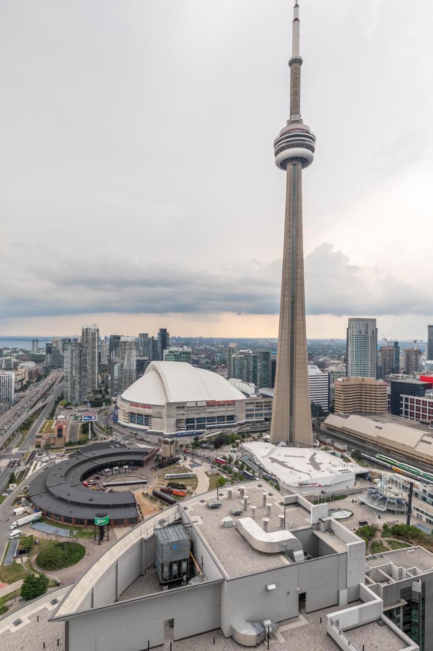 Executive Corner Suite With Panoramic View Toronto Exterior photo